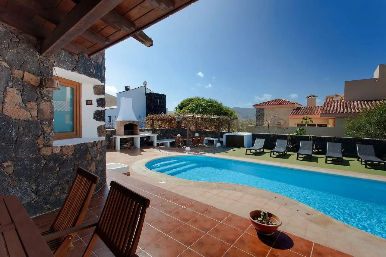 Casa Mina Villa La Oliva