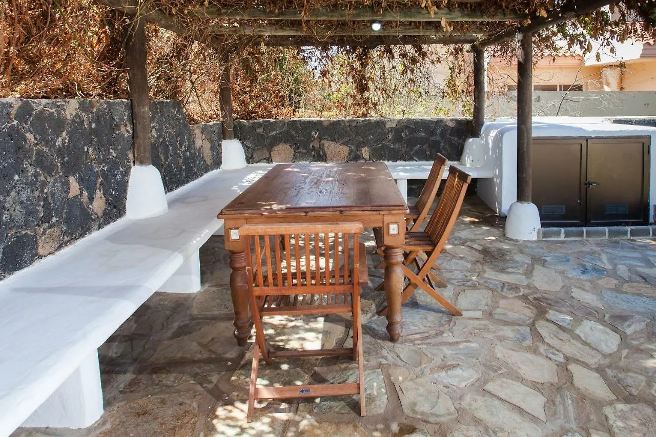 Casa Mina Villa La Oliva 0*,
