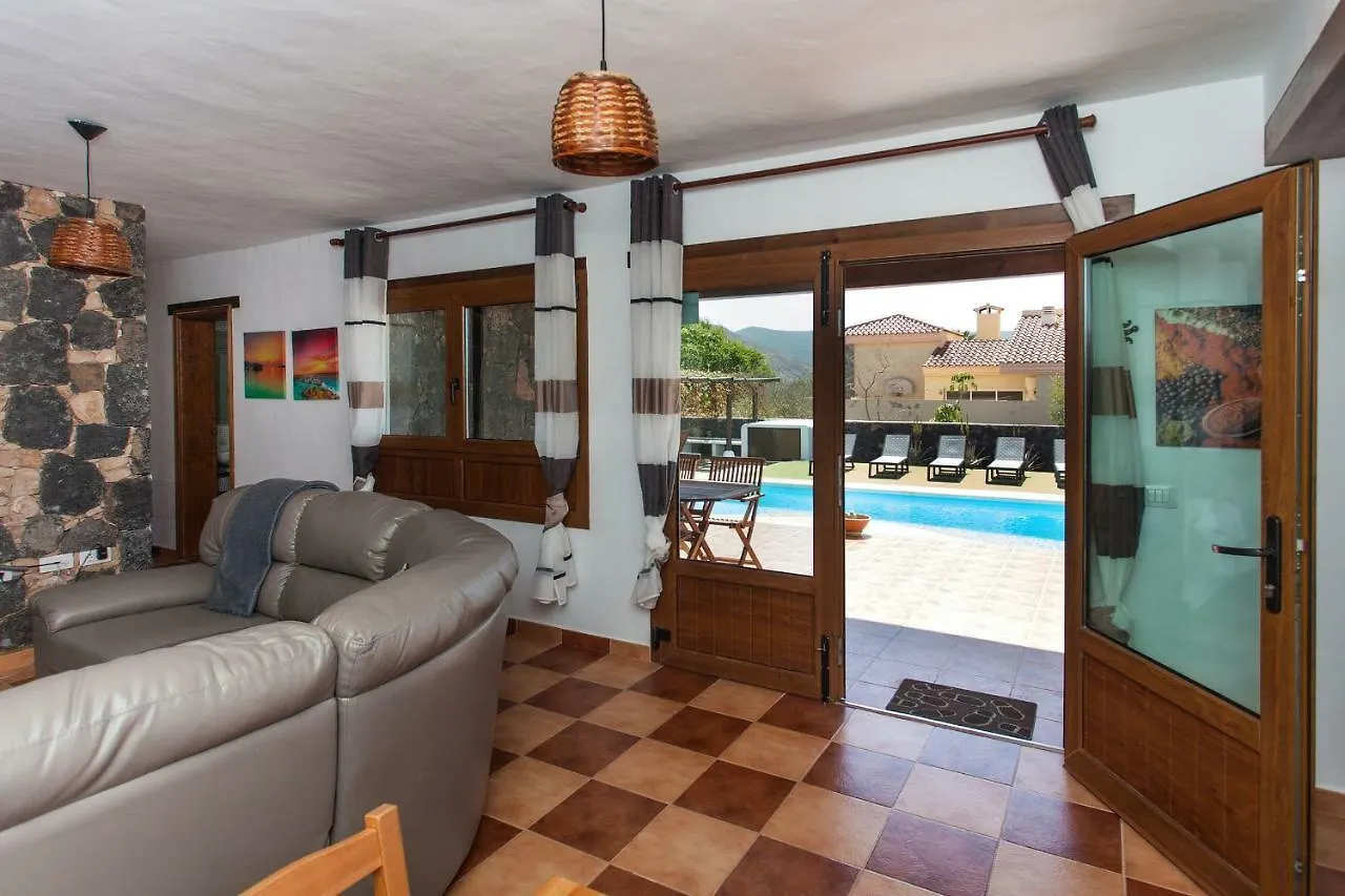 Casa Mina Villa La Oliva