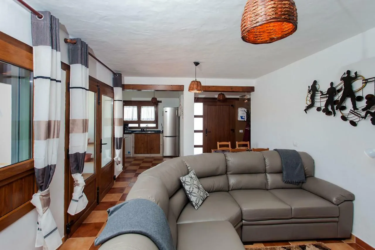 Casa Mina Villa La Oliva